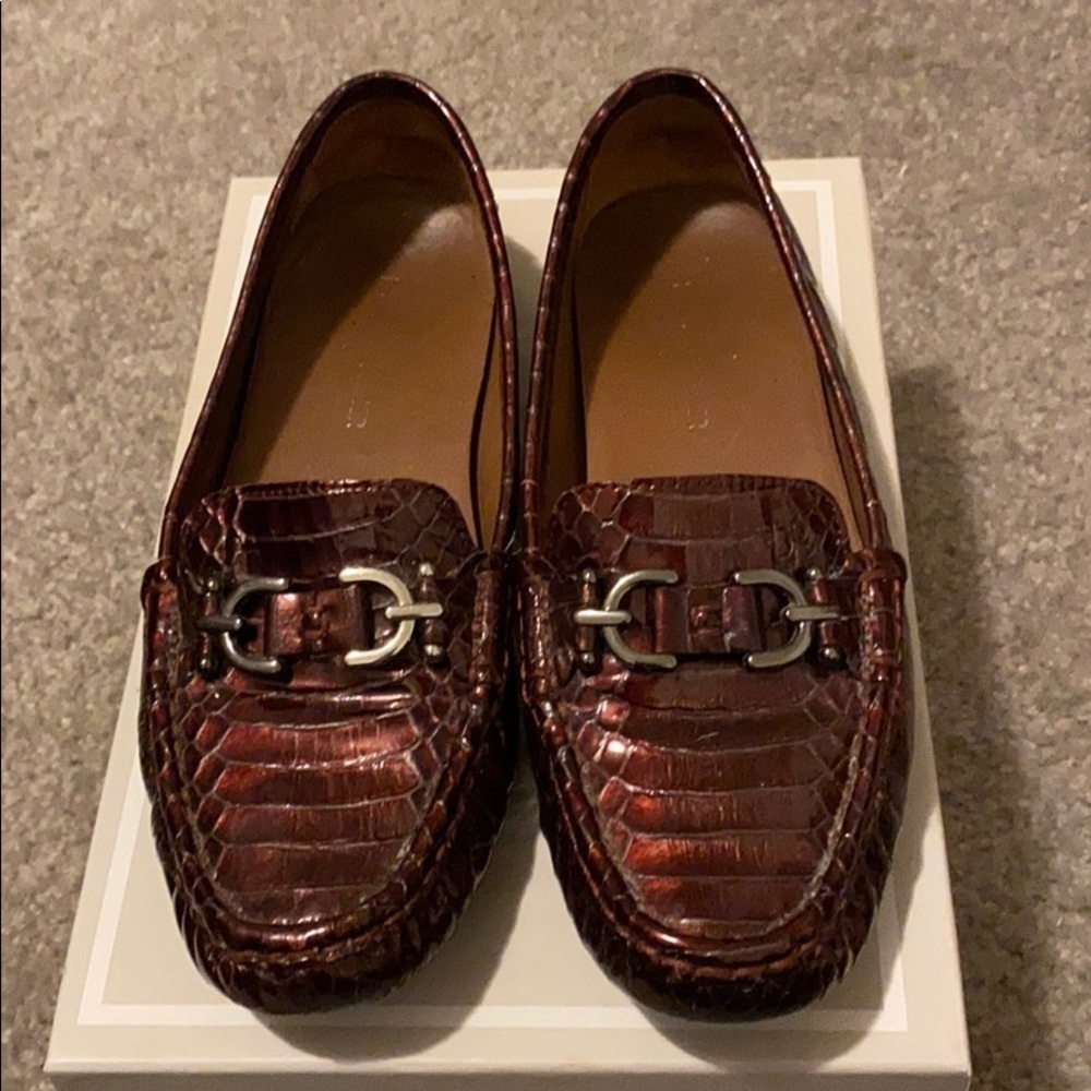 Donald J Pliner Viky Loafers